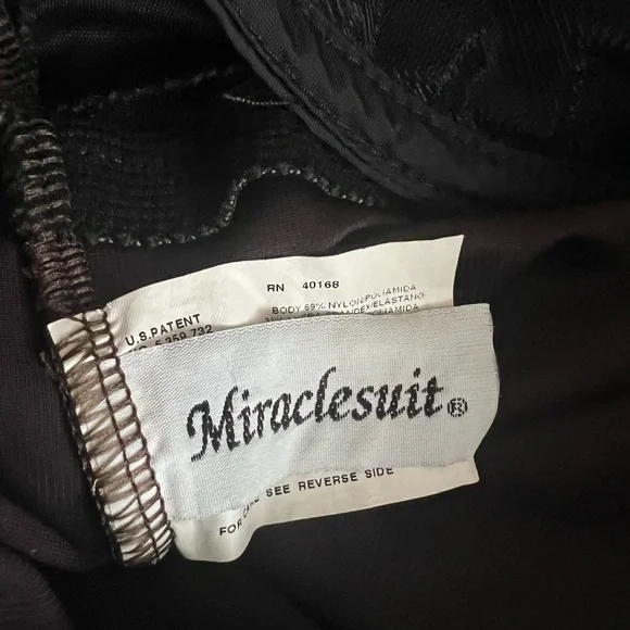 Miraclesuit One-Piece Swimsuit 14D halter top brown - Picture 5 of 6